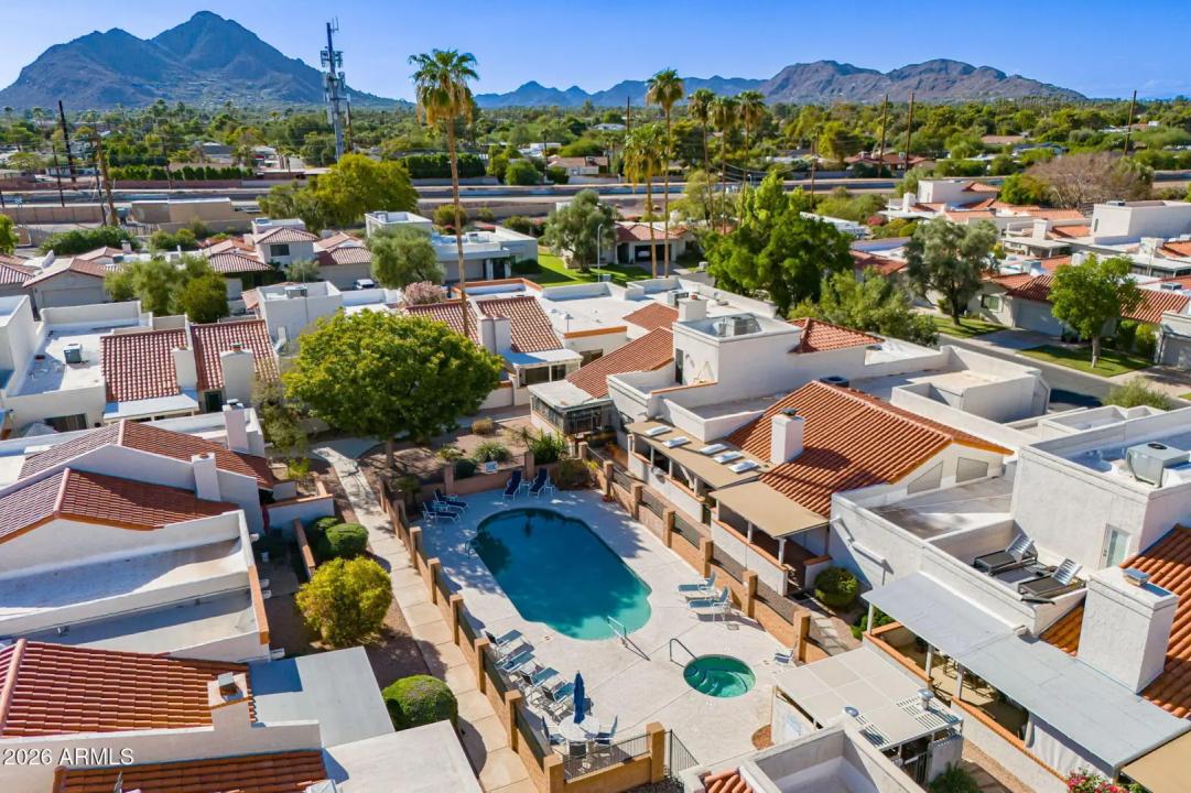 Real Estate Picture 36