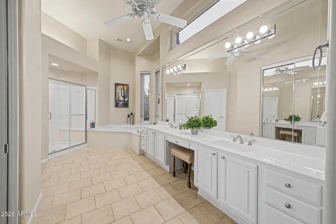 Real Estate Picture 22