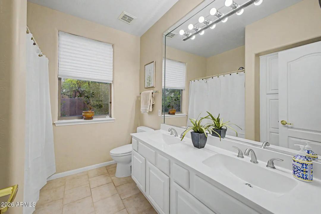 Real Estate Picture 26