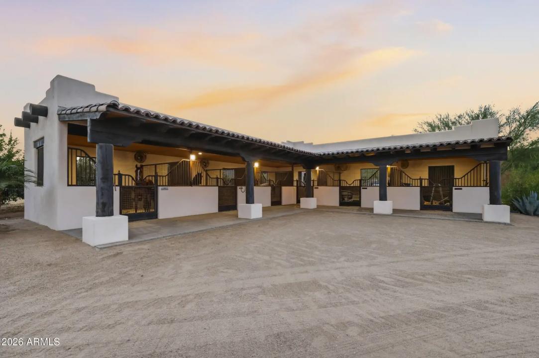 Real Estate Picture 5