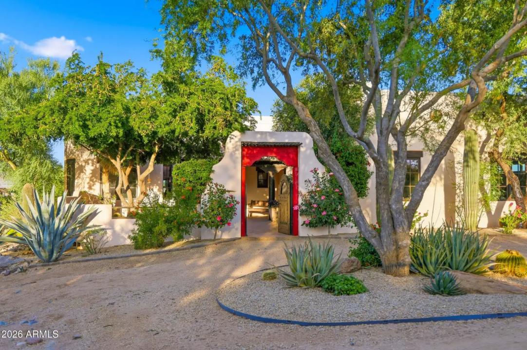 Real Estate Picture 7