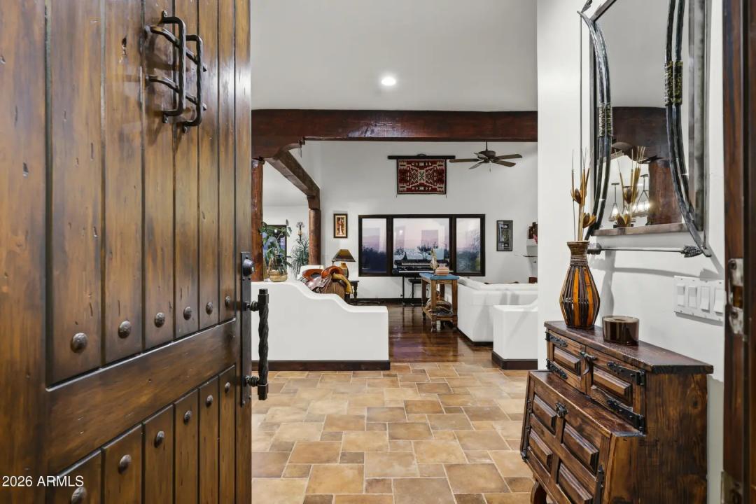 Real Estate Picture 11