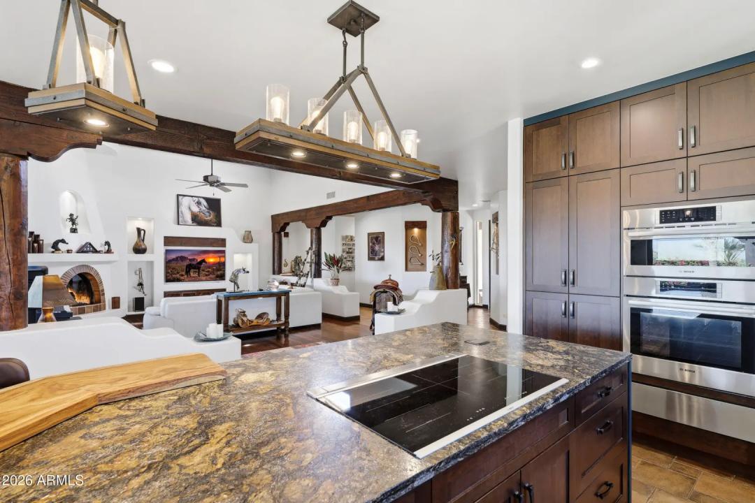 Real Estate Picture 18