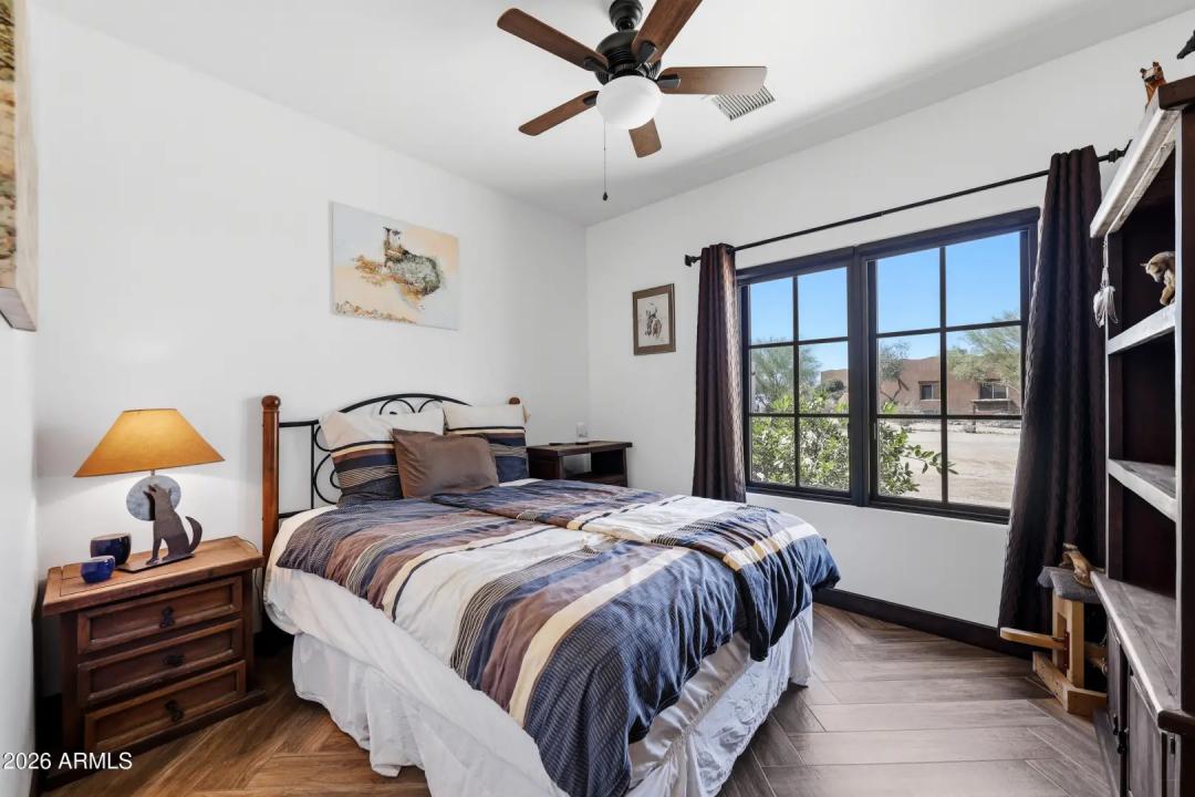 Real Estate Picture 28