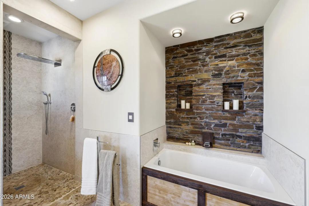 Real Estate Picture 25