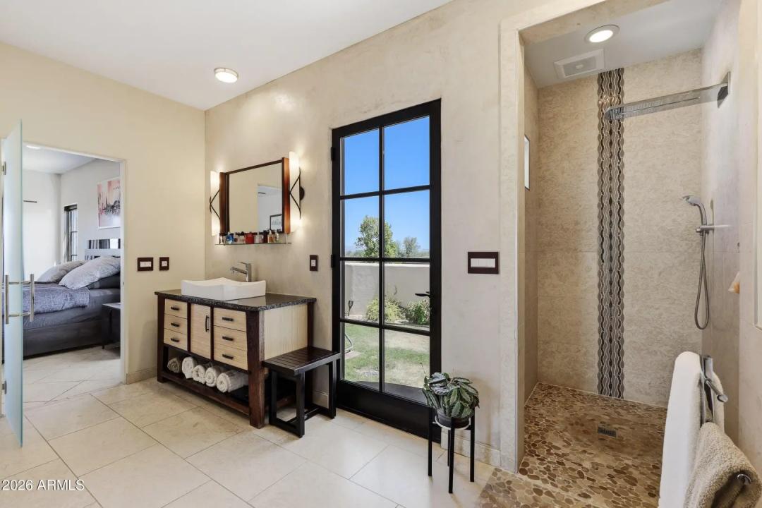 Real Estate Picture 26