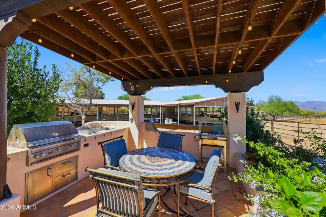 Real Estate Picture 37
