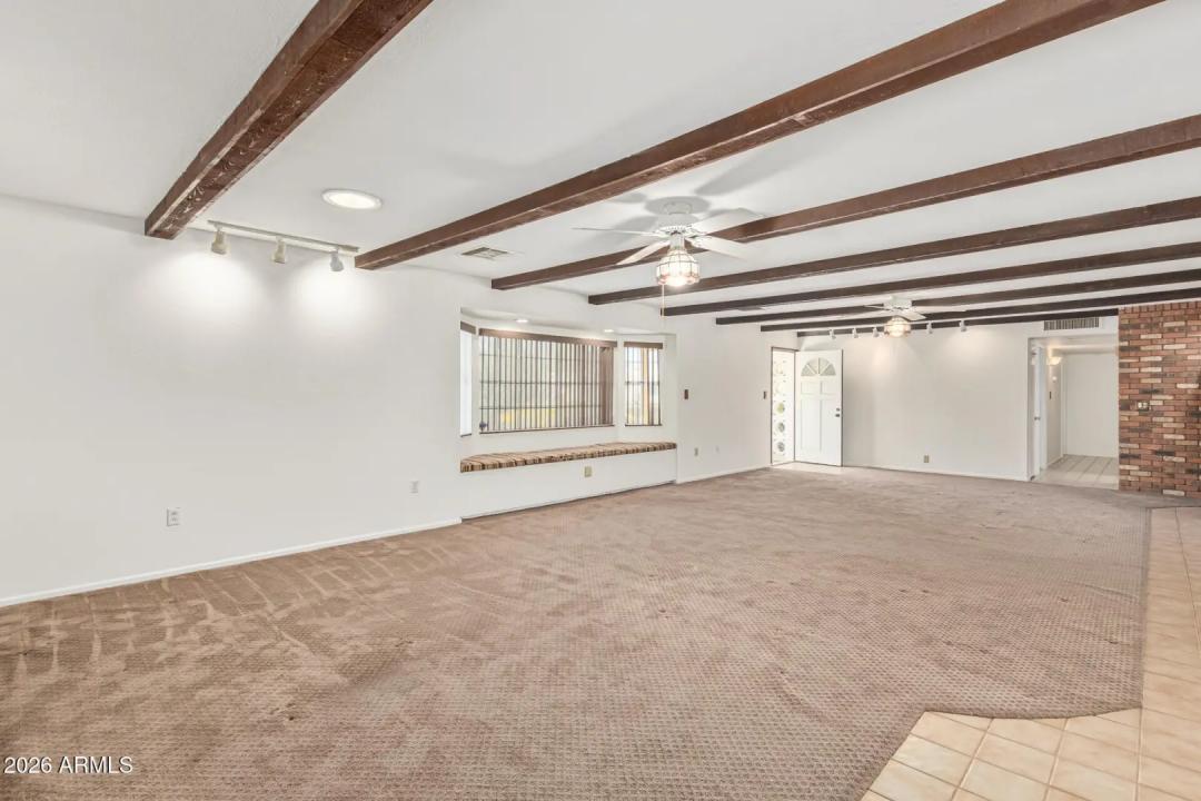 Real Estate Picture 6