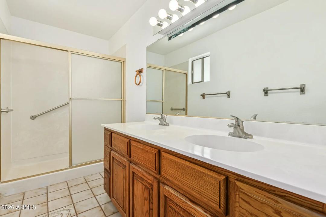 Real Estate Picture 22