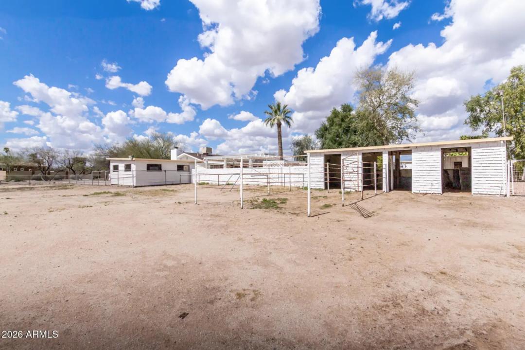 Real Estate Picture 38