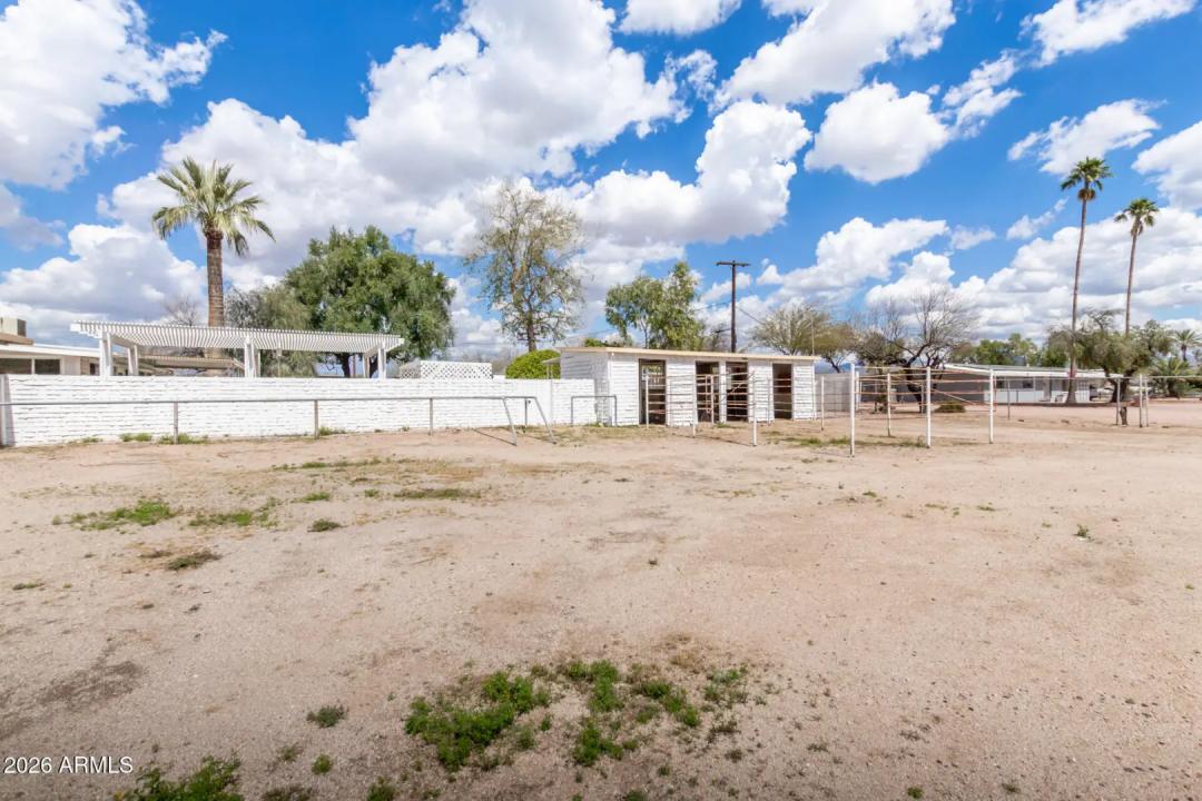 Real Estate Picture 39