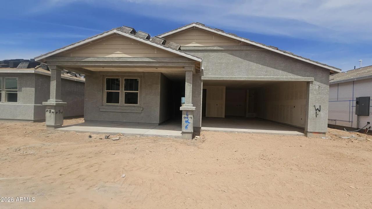 Real Estate Picture 3