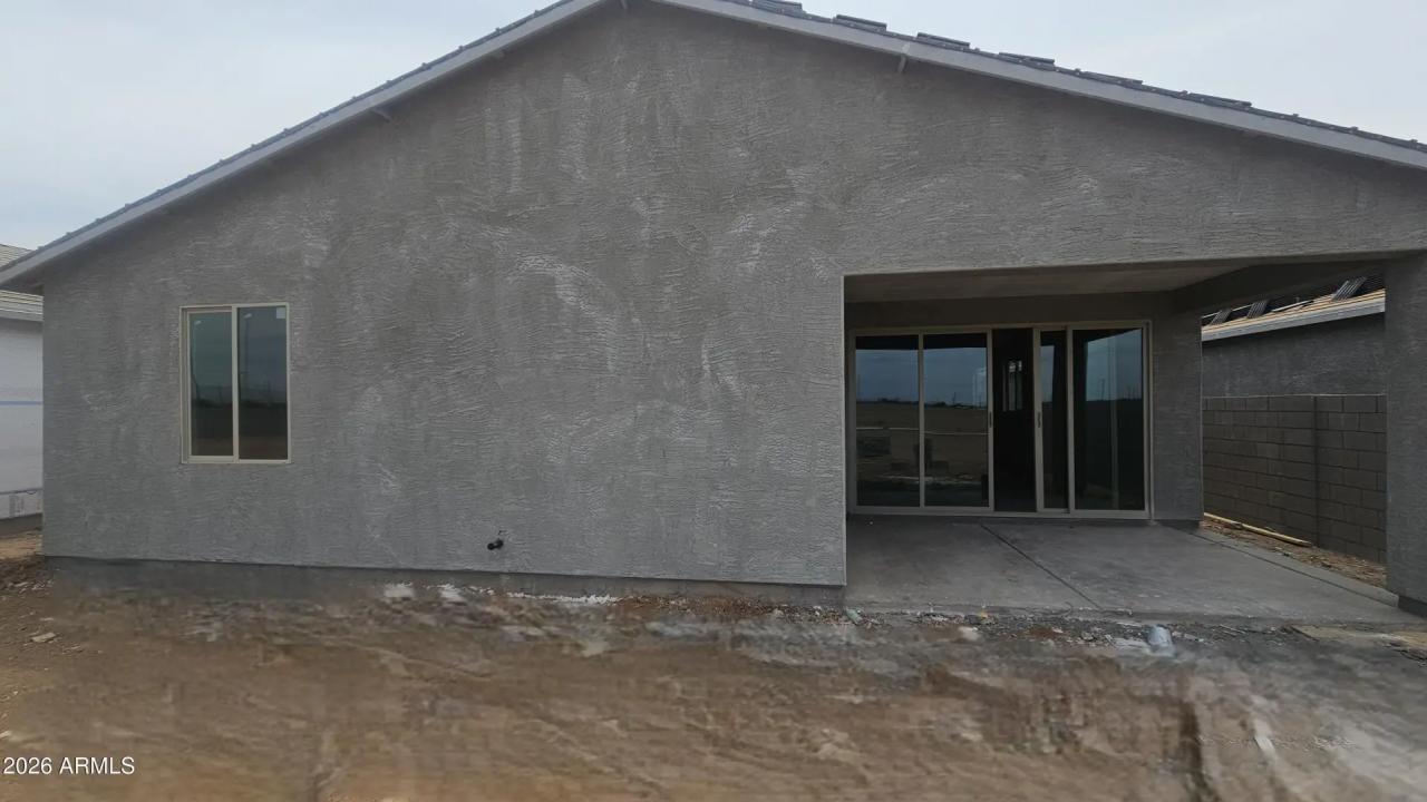 Real Estate Picture 11