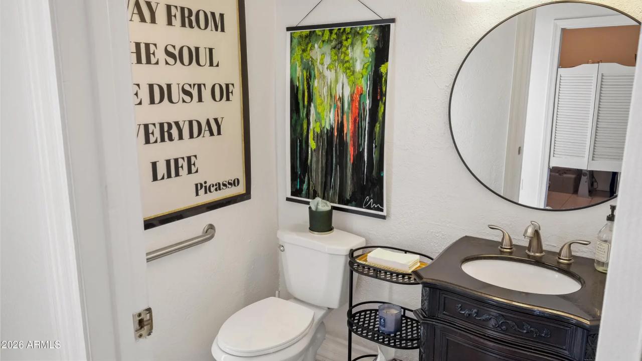 Real Estate Picture 5