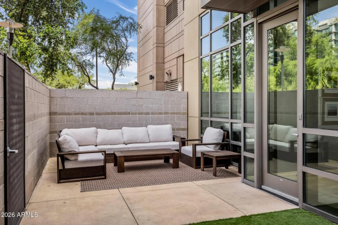 Real Estate Picture 6