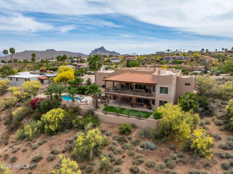 Real Estate Picture 1