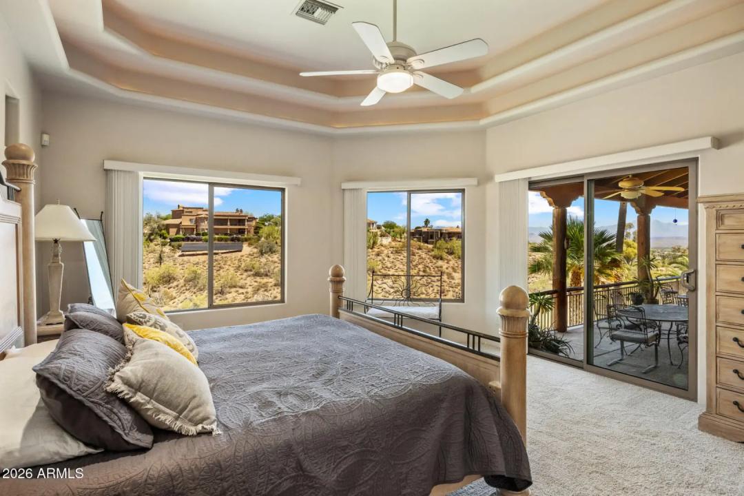 Real Estate Picture 4