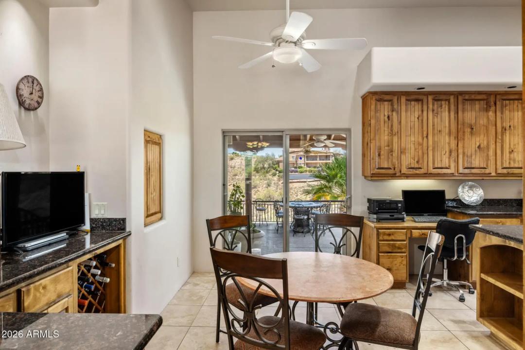 Real Estate Picture 17