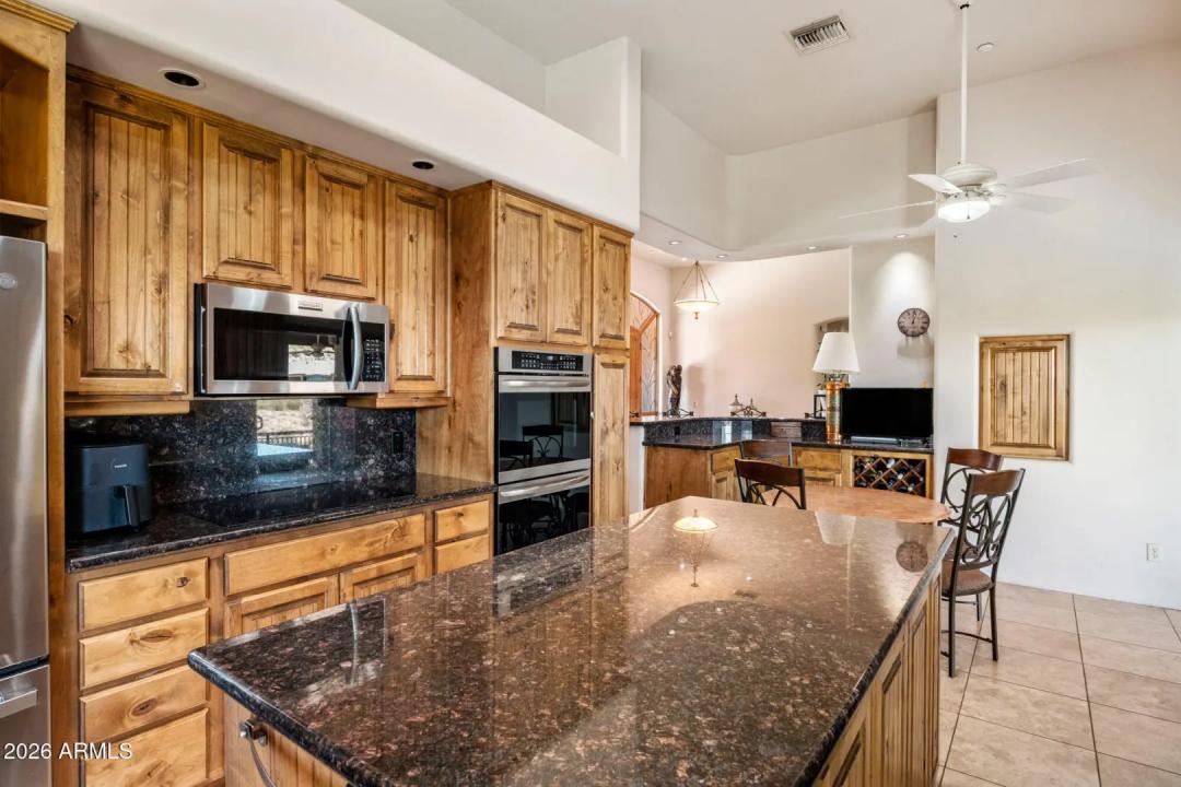 Real Estate Picture 19