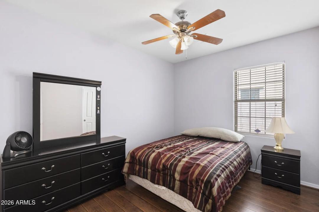 Real Estate Picture 15