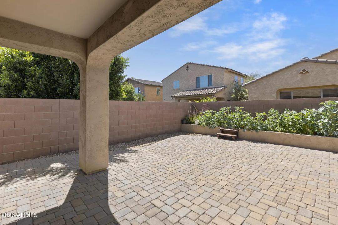Real Estate Picture 19