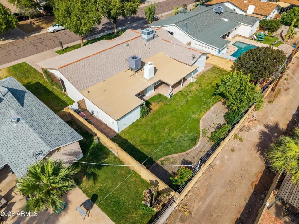 Real Estate Picture 40