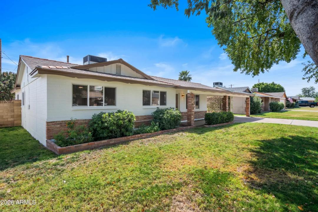 Real Estate Picture 5