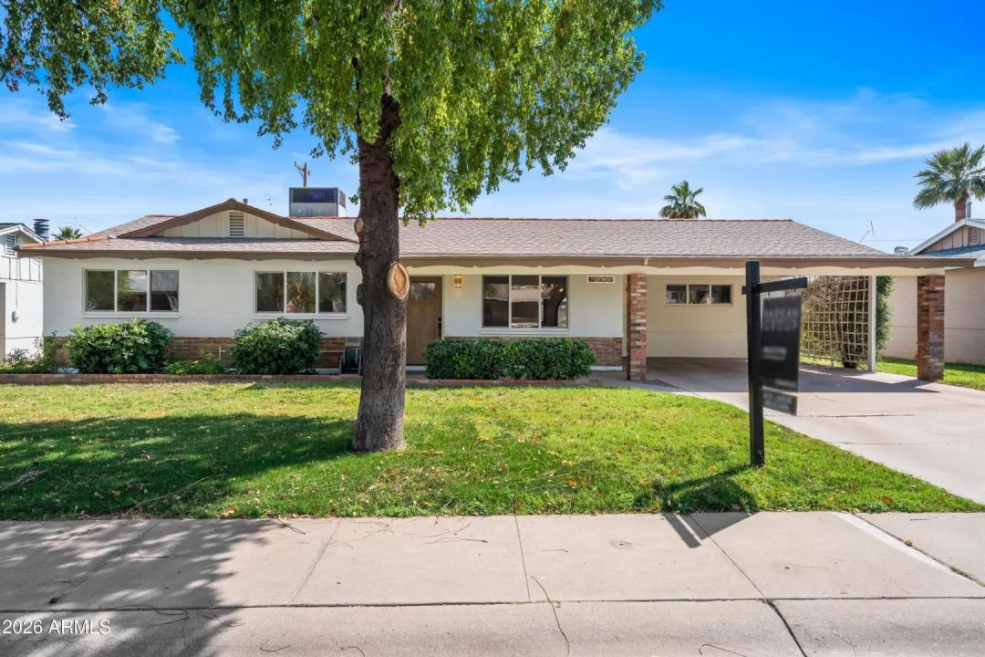 Real Estate Picture 6