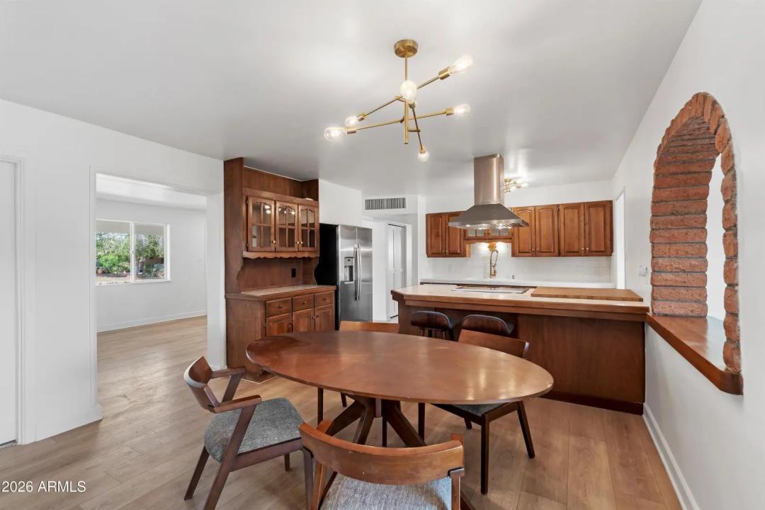 Real Estate Picture 15