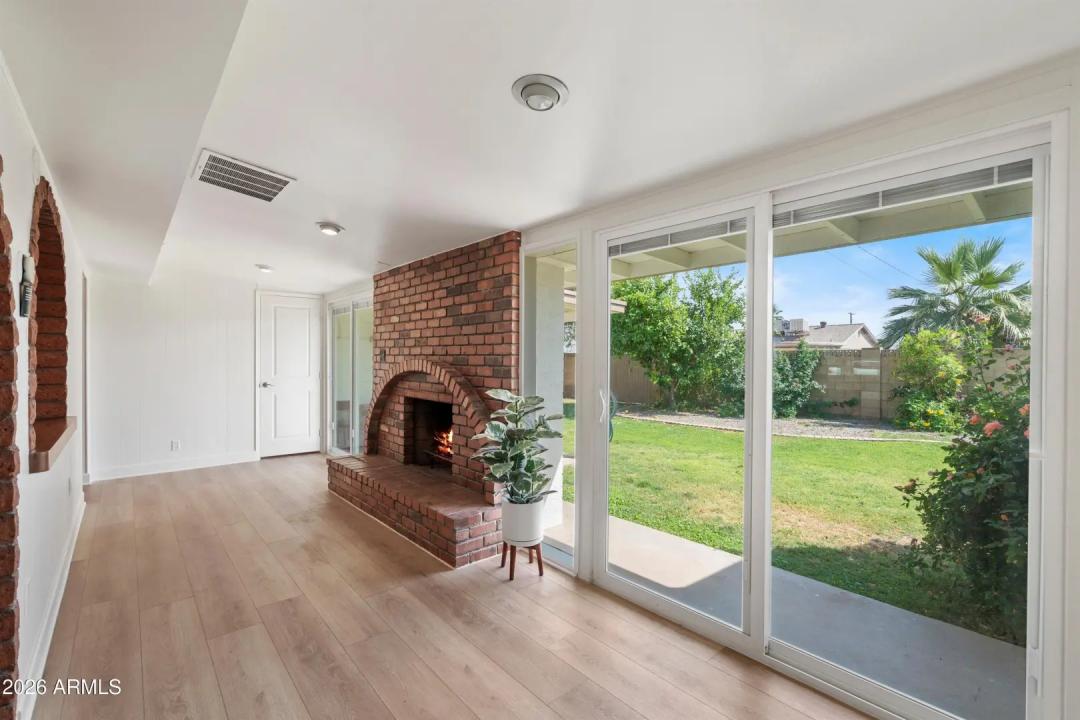 Real Estate Picture 20