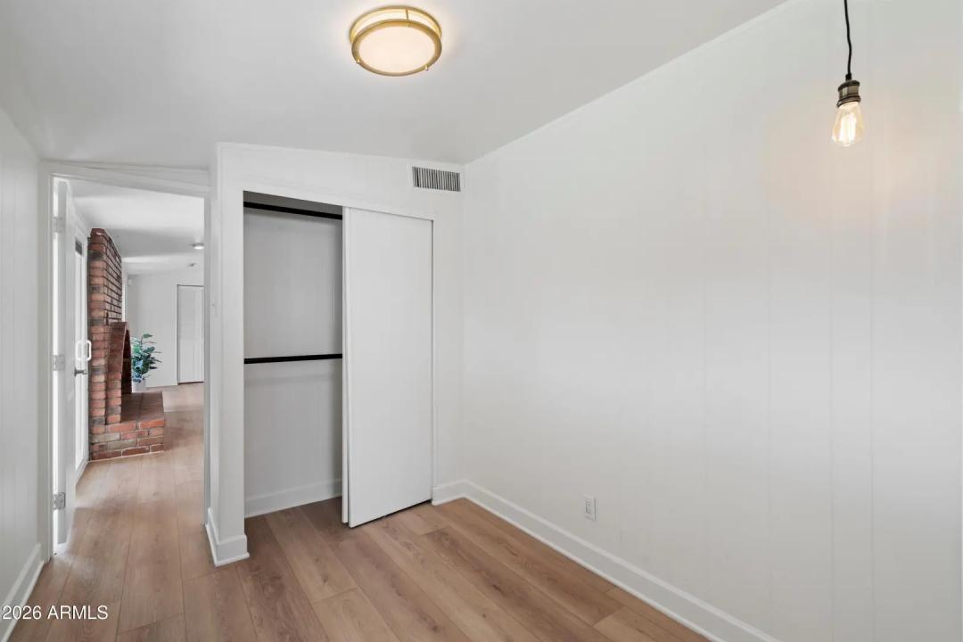 Real Estate Picture 28