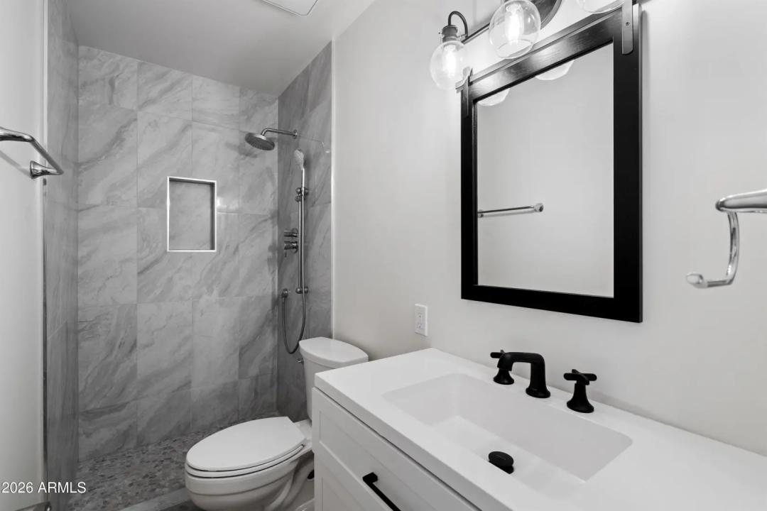 Real Estate Picture 29