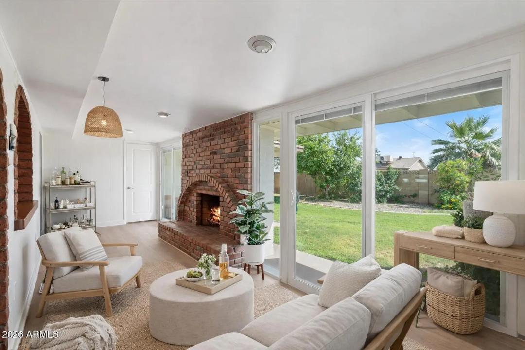 Real Estate Picture 21