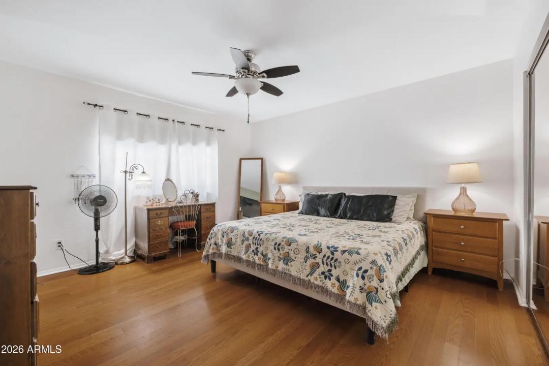 Real Estate Picture 19