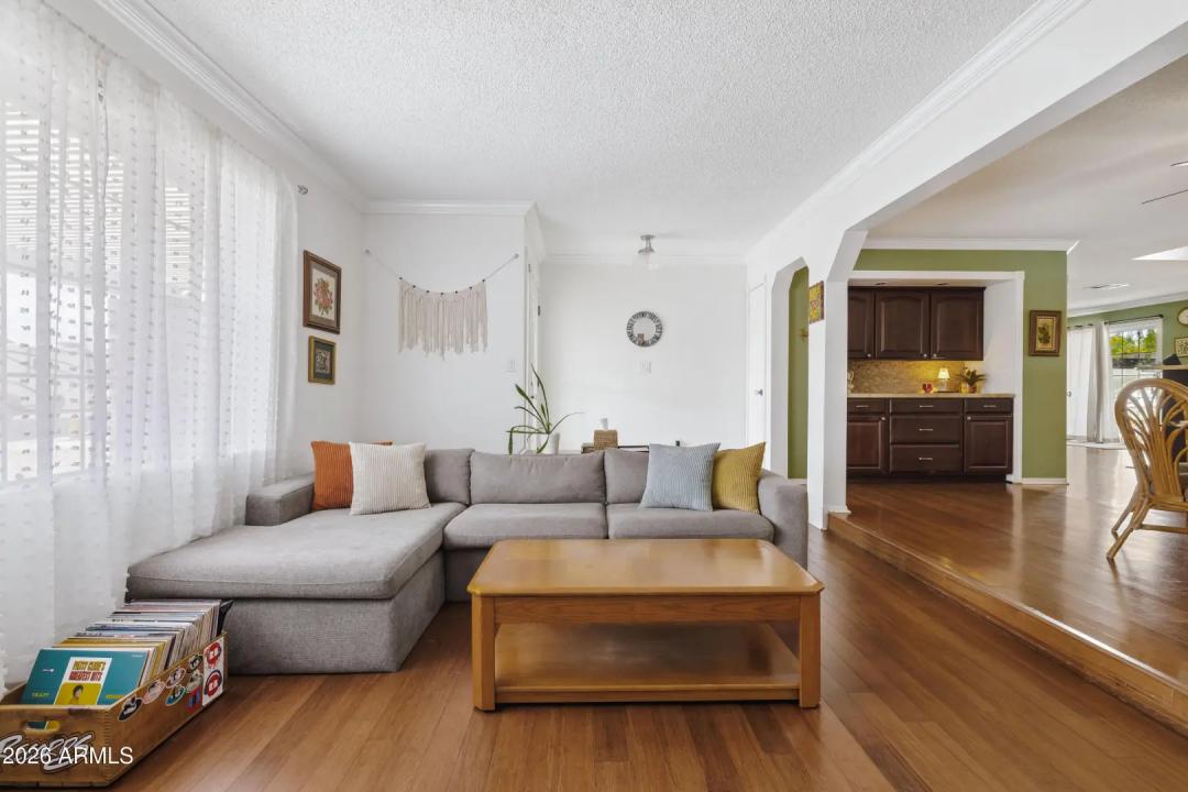 Real Estate Picture 6
