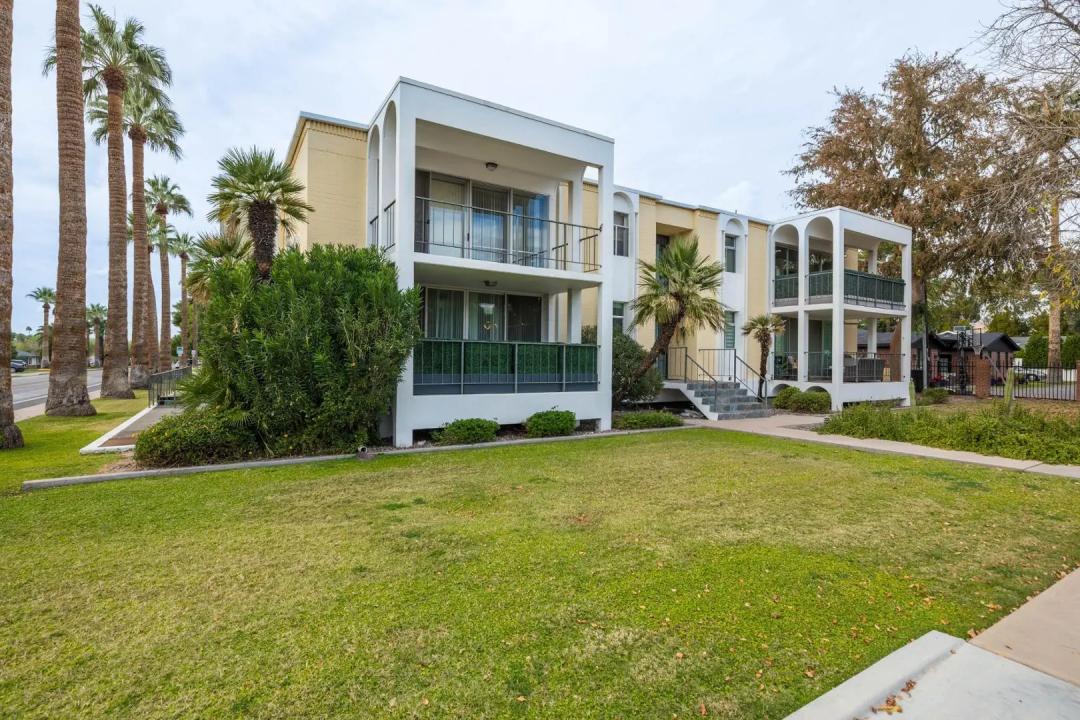 Real Estate Picture 42