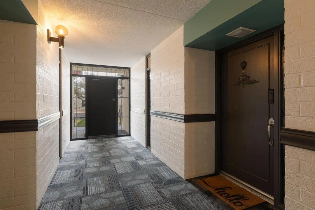 Real Estate Picture 75