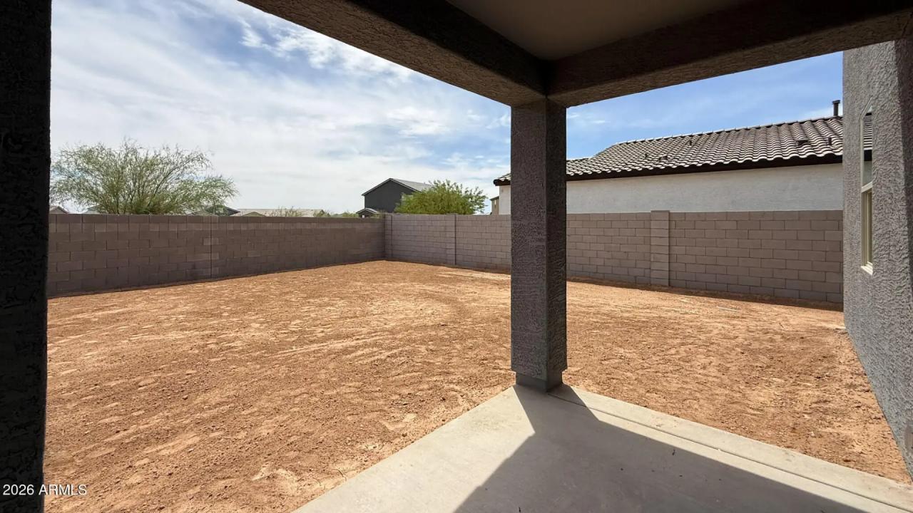 Real Estate Picture 9