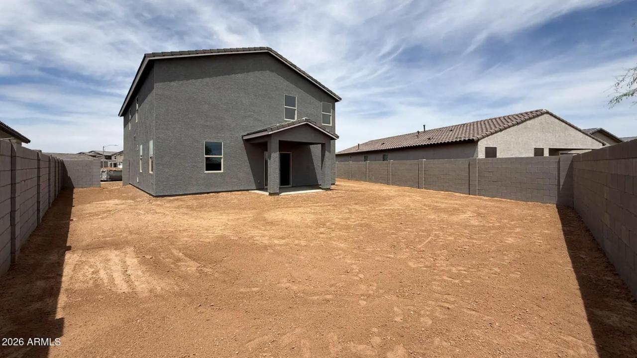 Real Estate Picture 10