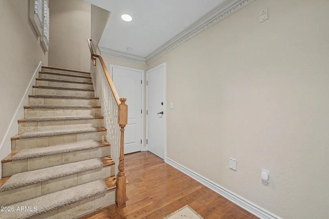 Real Estate Picture 12