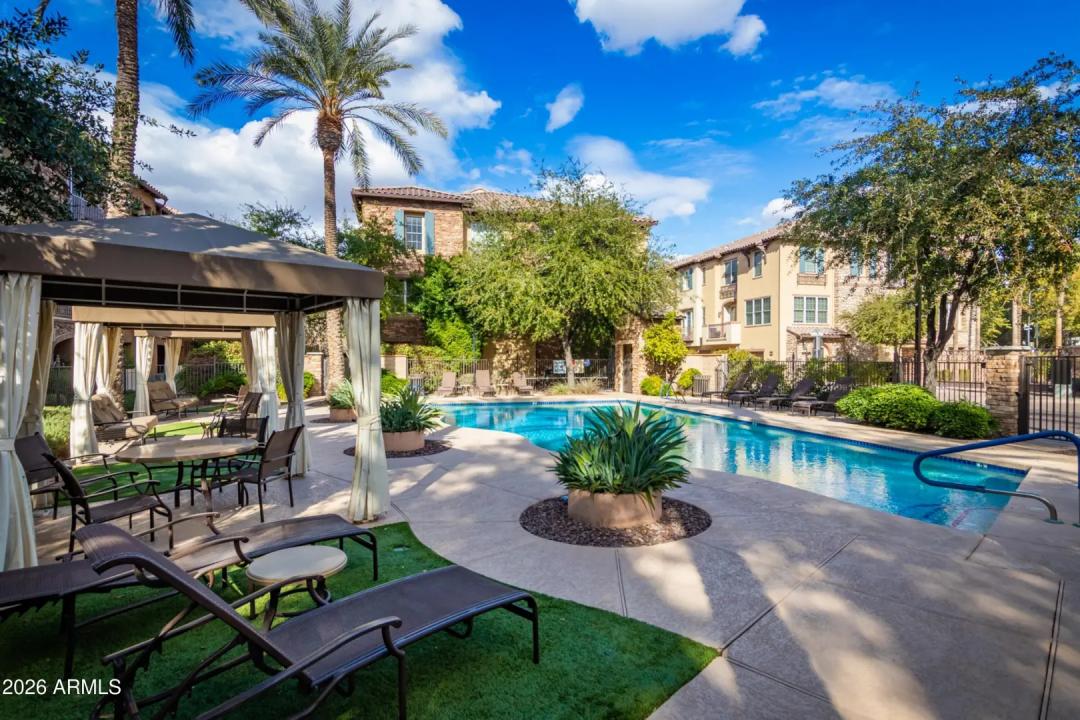 Real Estate Picture 30