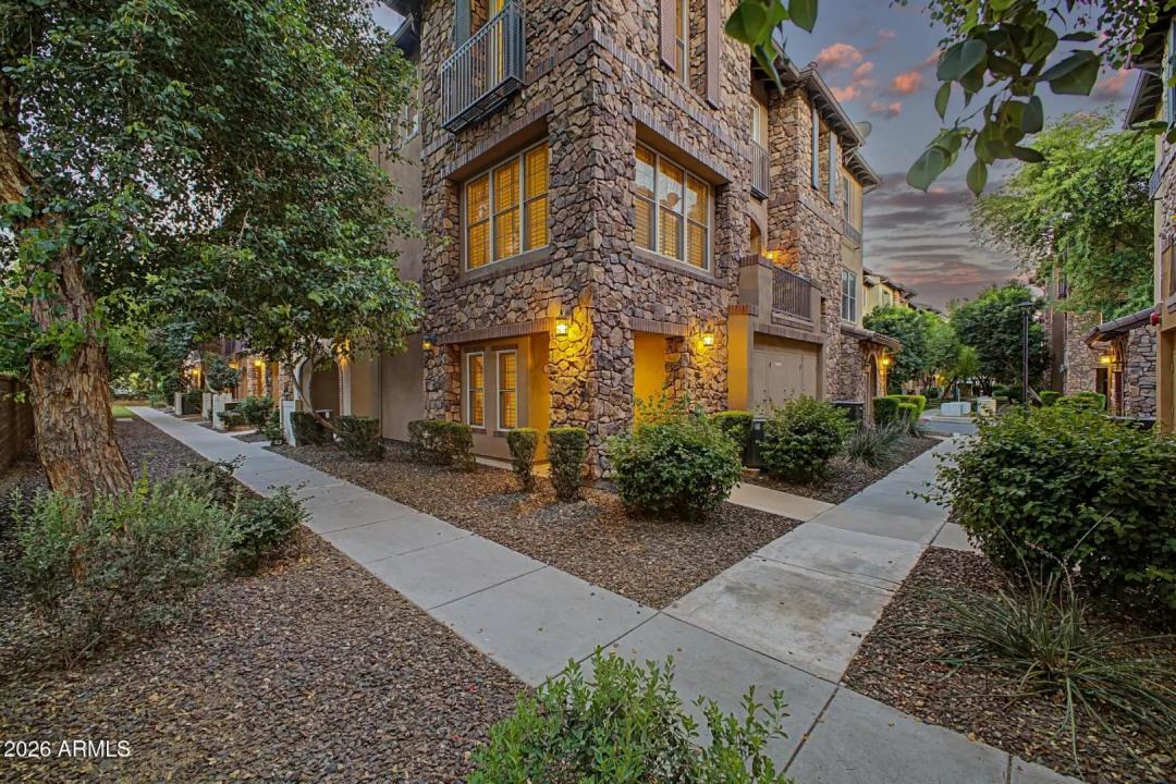 Real Estate Picture 2