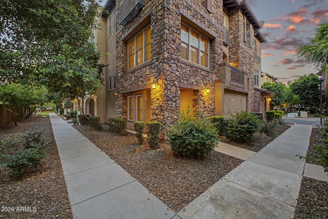 Real Estate Picture 34