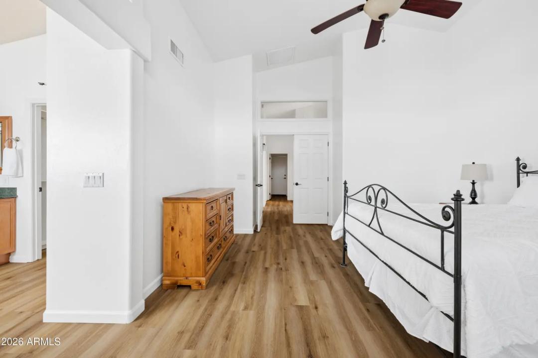 Real Estate Picture 21