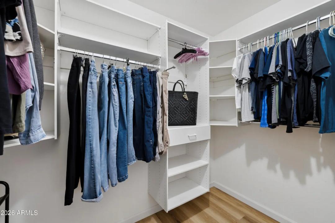 Real Estate Picture 24