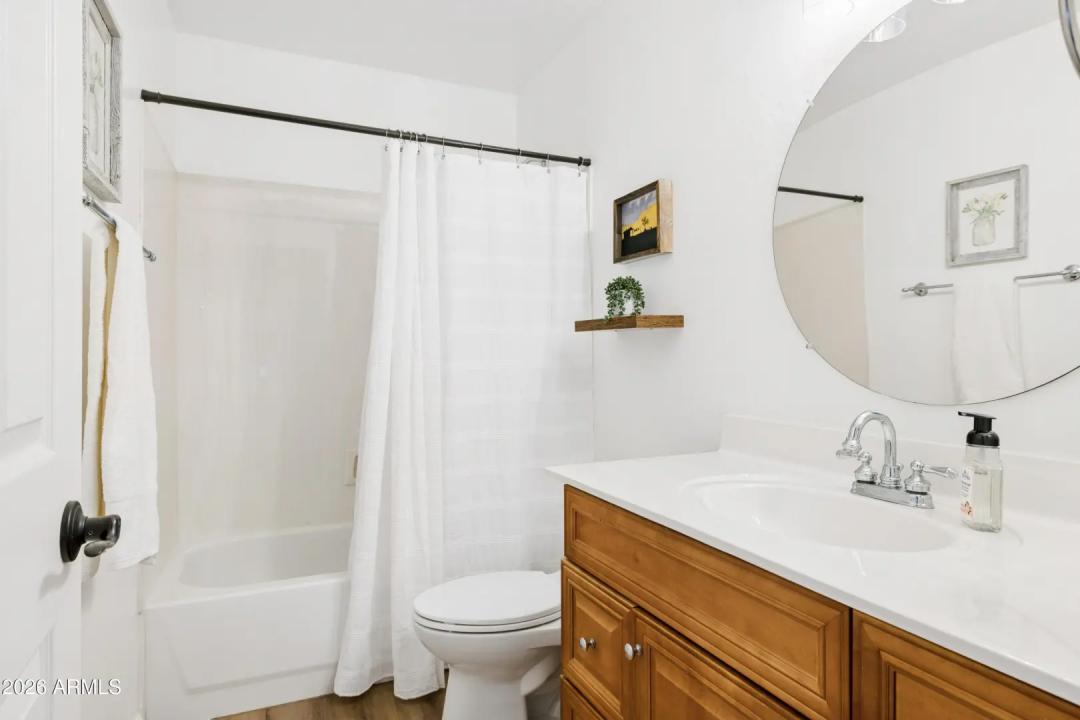 Real Estate Picture 19