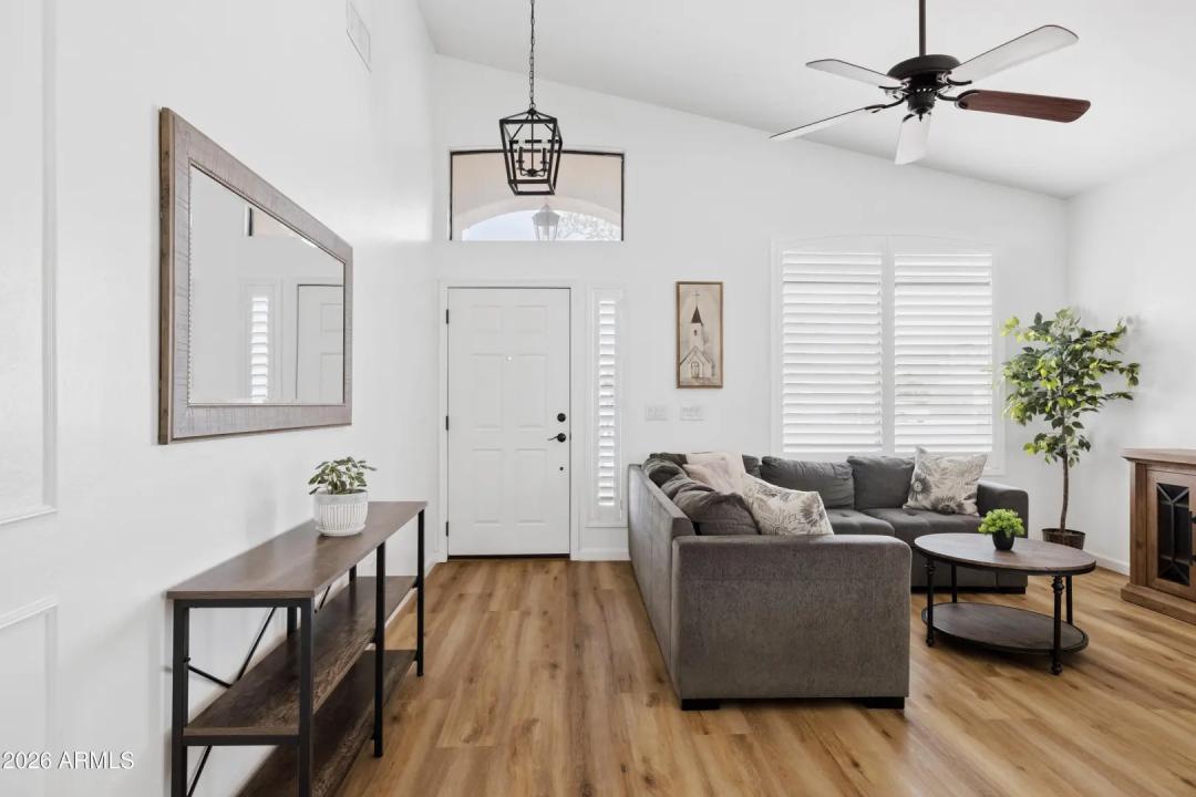 Real Estate Picture 2