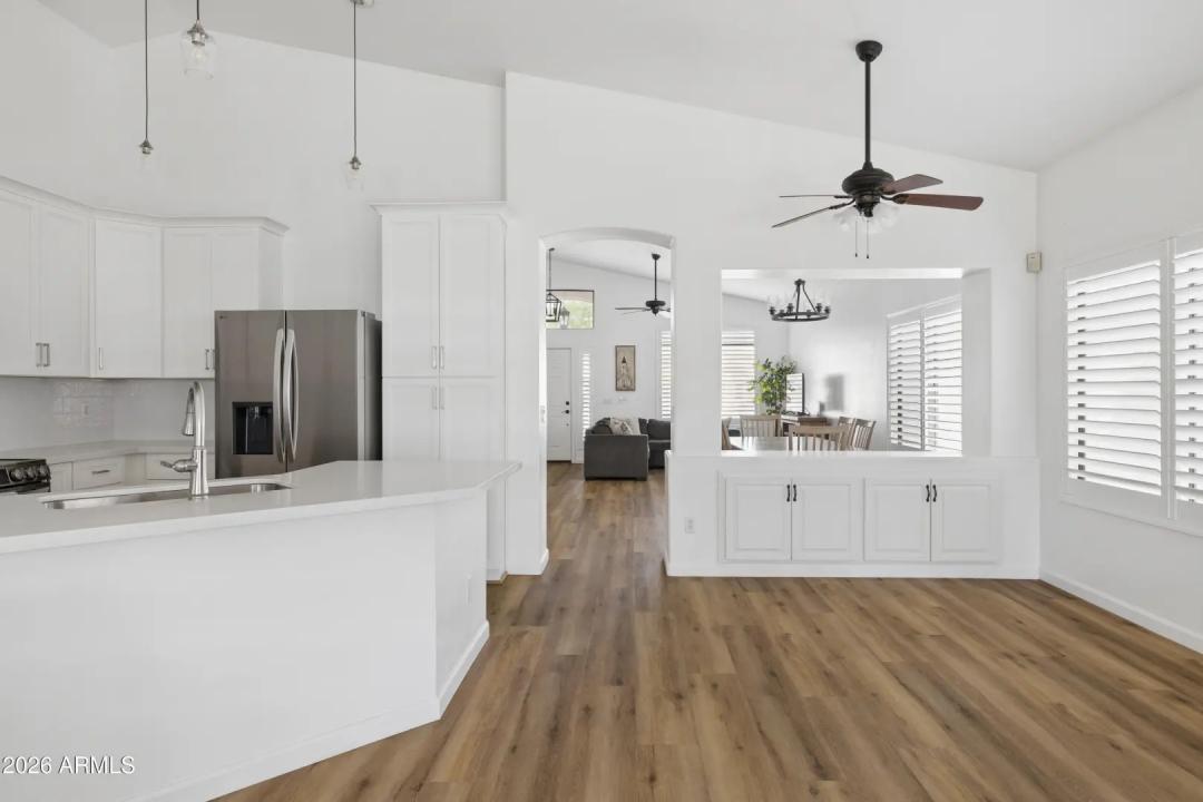 Real Estate Picture 13