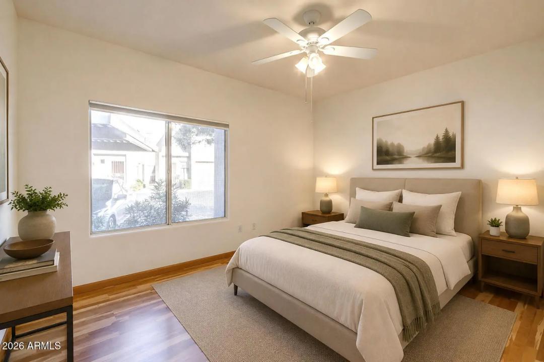 Real Estate Picture 8