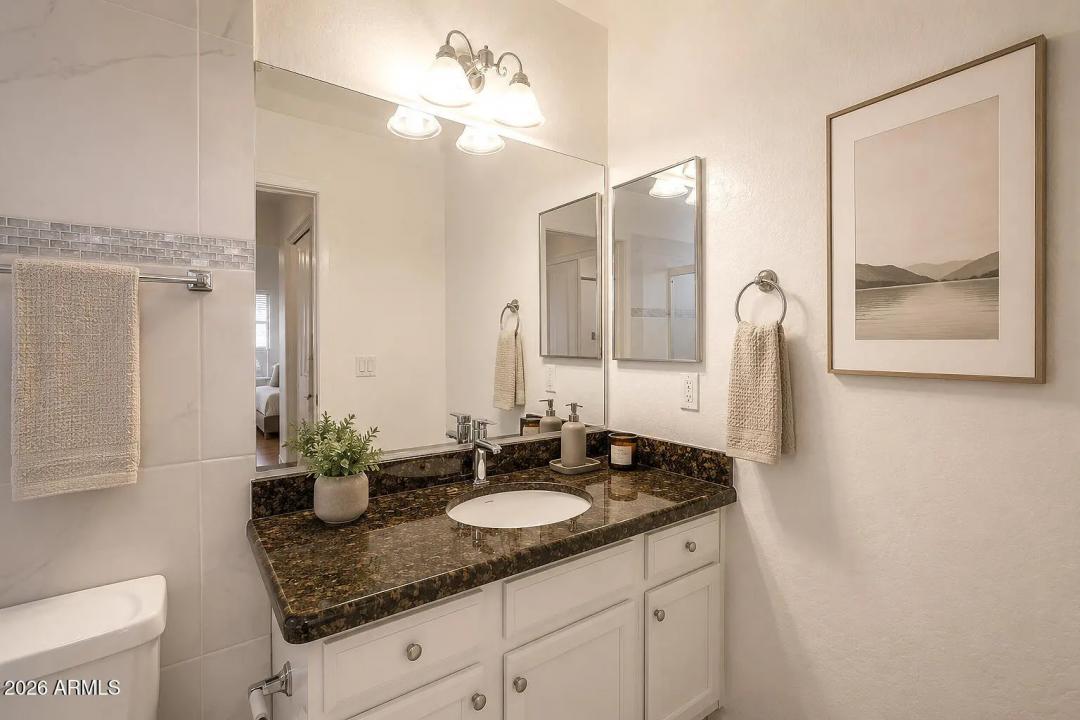 Real Estate Picture 20